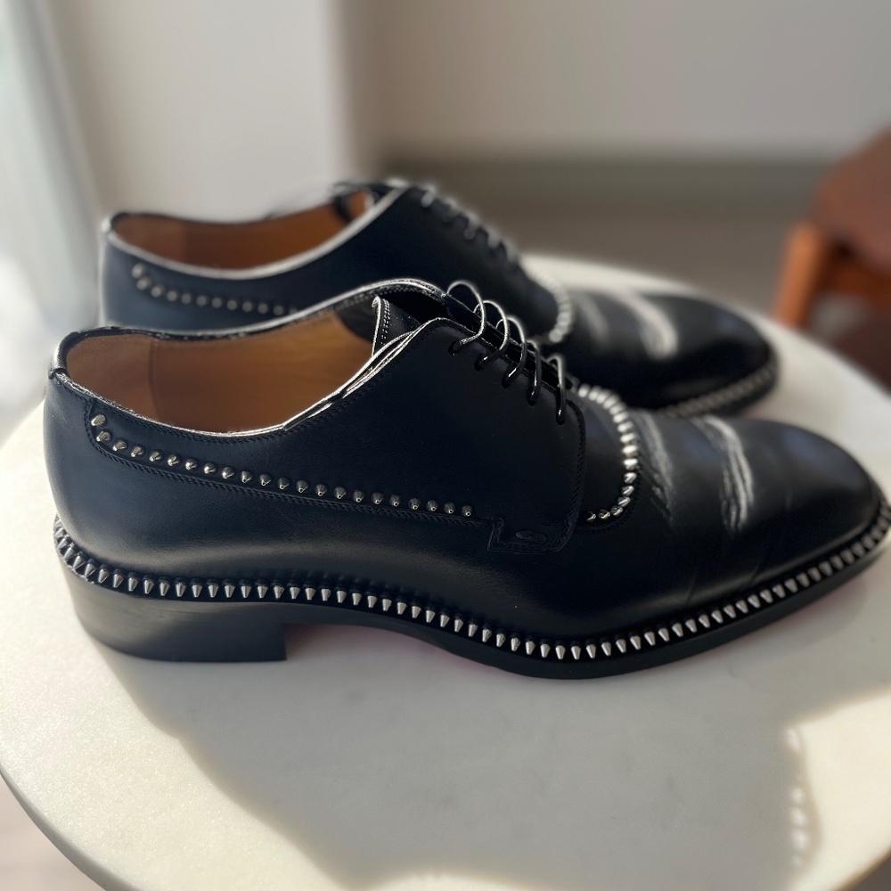 Shoes - Picture 4 of 6